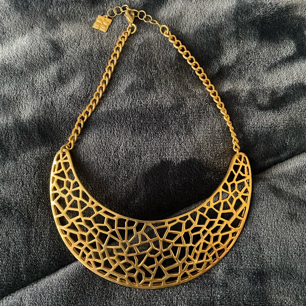BCBGMAXAZRIA necklace